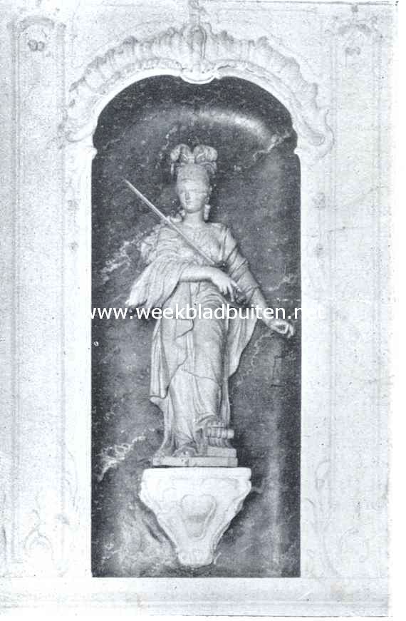 Justitiabeeld boven den schoorsteen in het v.m. Vierschaar van het stadhuis te Breda