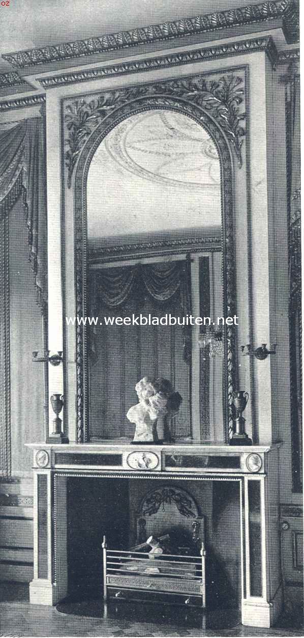 'n Haarlemsche patricirswoning. Schoorsteen in een der kamers