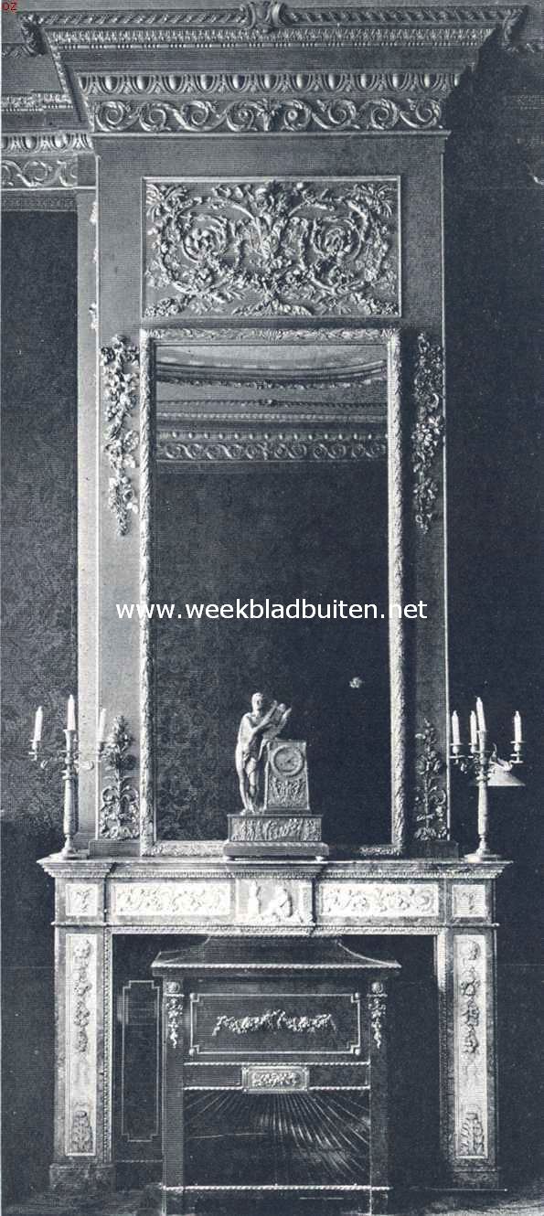 Amsterdamsche grachtpaleizen. Schoorsteen in de groote voorkamer van het huis Heerengracht 475