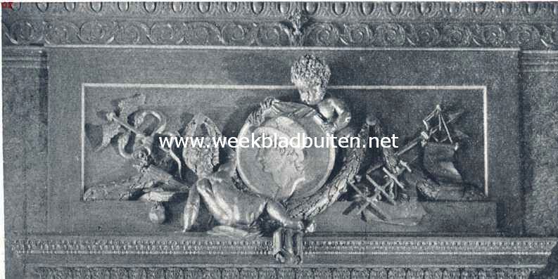 Amsterdamsche grachtpaleizen. Relief boven de deur in de 