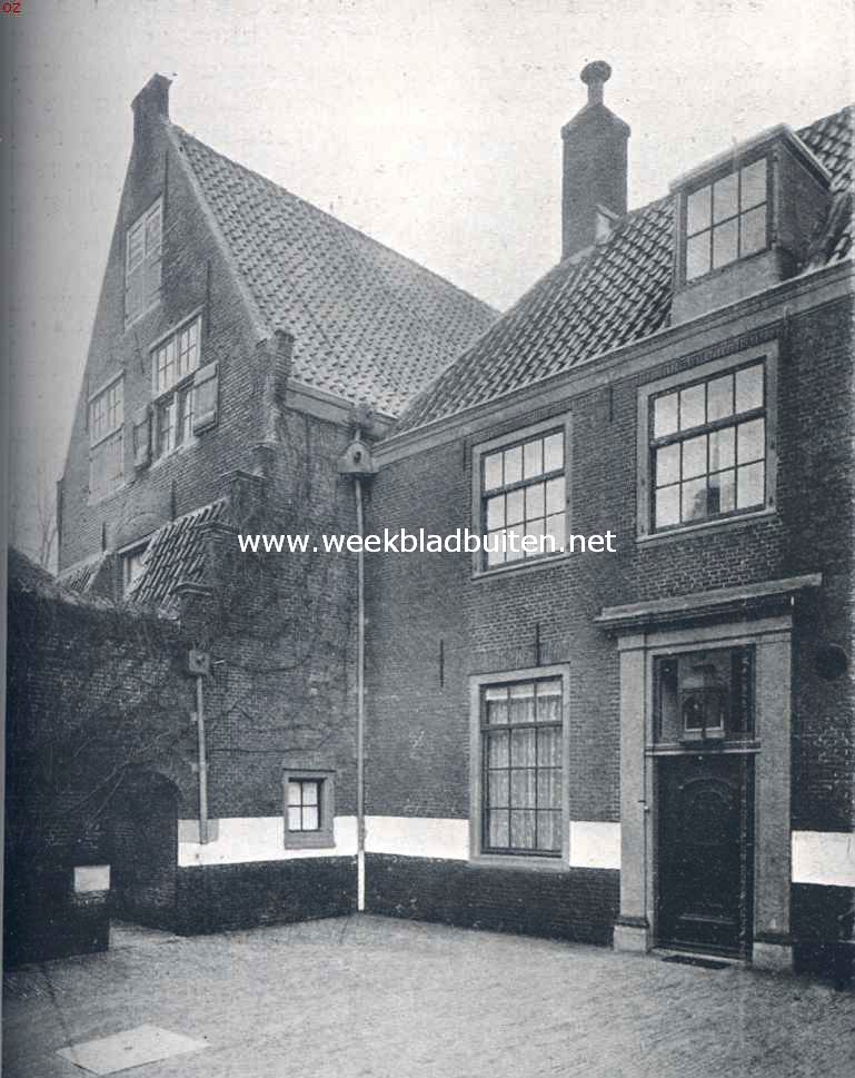 Het Stads-armen- en Ziekenhuis te Haarlem. Voorplein met ingang der directeurswoning