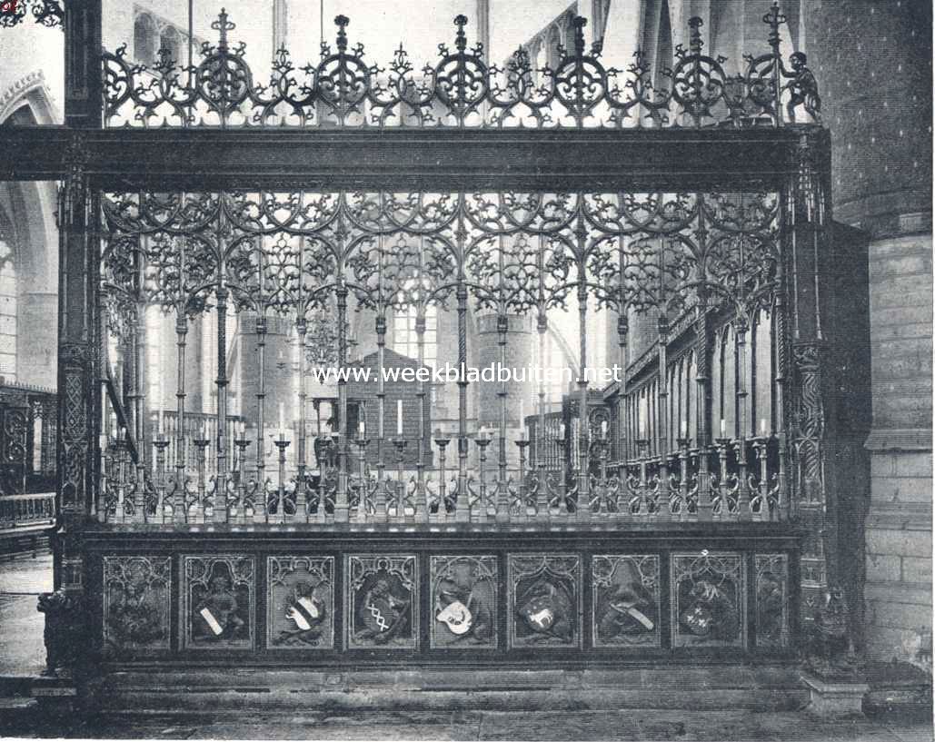 De oude Sint Bavokerk te Haarlem. Gedeelte van het koorhek in de St. Bavokerk te Haarlem