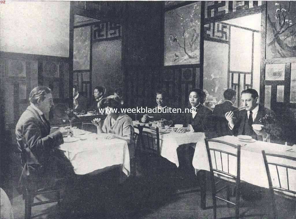 In het Chineesche restaurant te Parijs