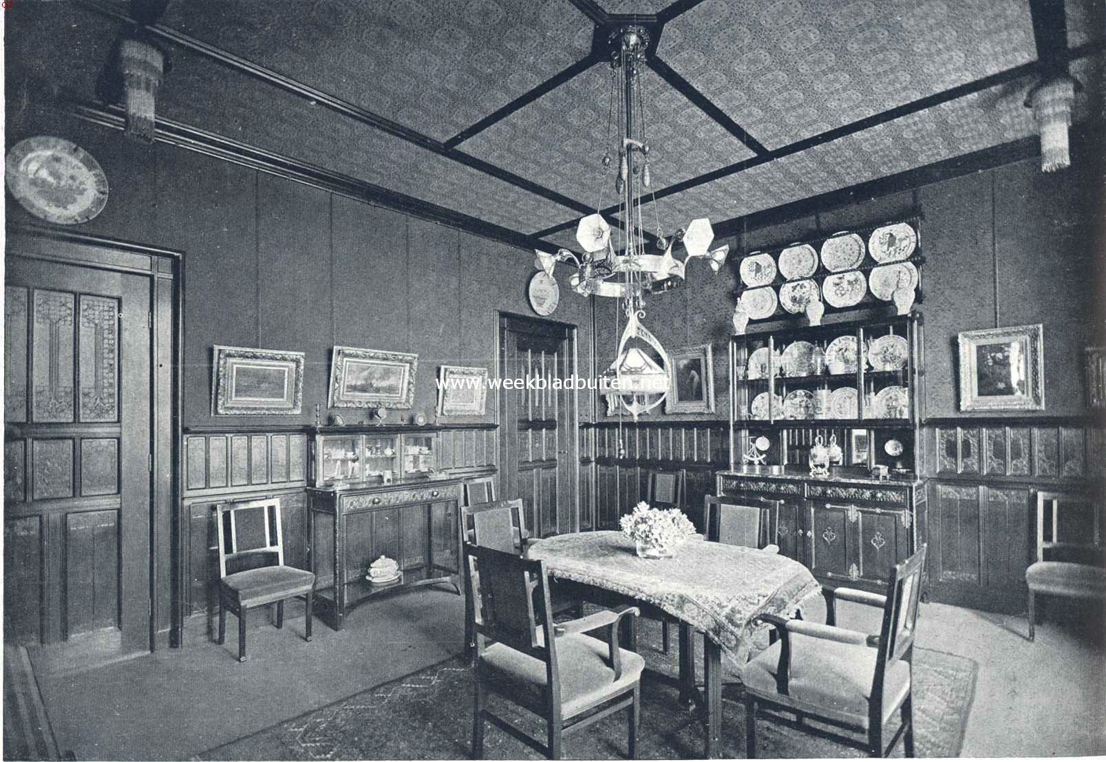 Het moderne landhuis. De eetkamer