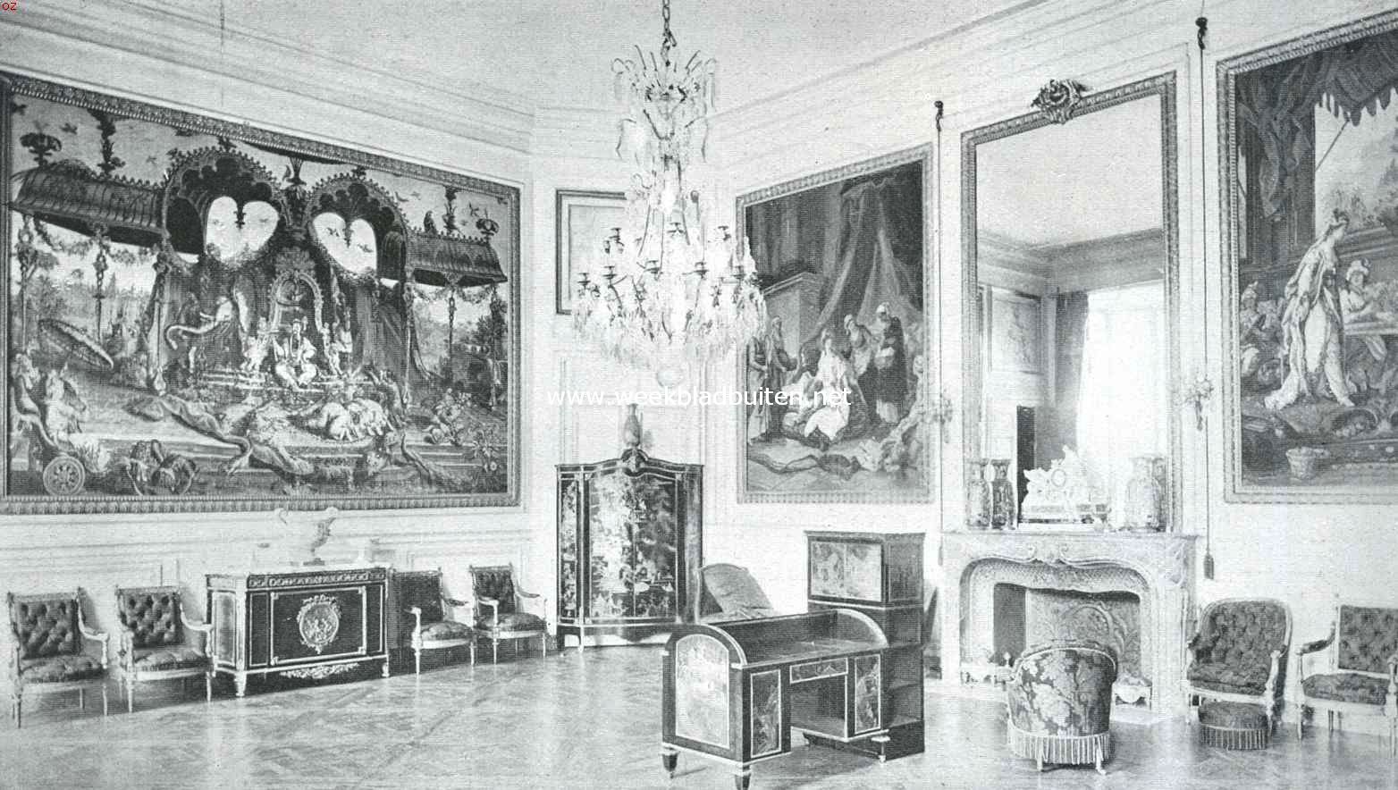 Paleizen en kasteelen om Parijs. Het kasteel van Compigne. De Muzieksalon