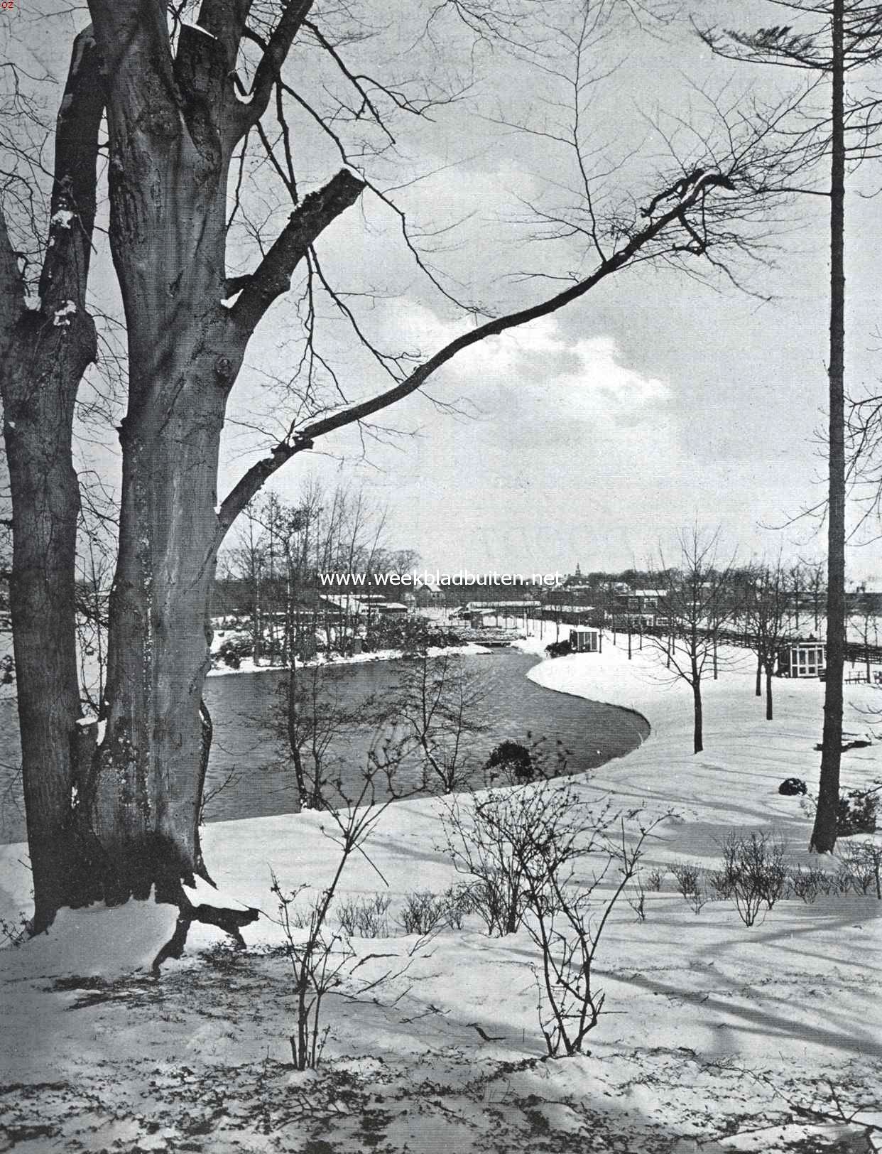 De Voorjaarstentoonstelling te Heemstede. Kijkje op het tentoonstellingsterrein Groenendaal op den dag der opening