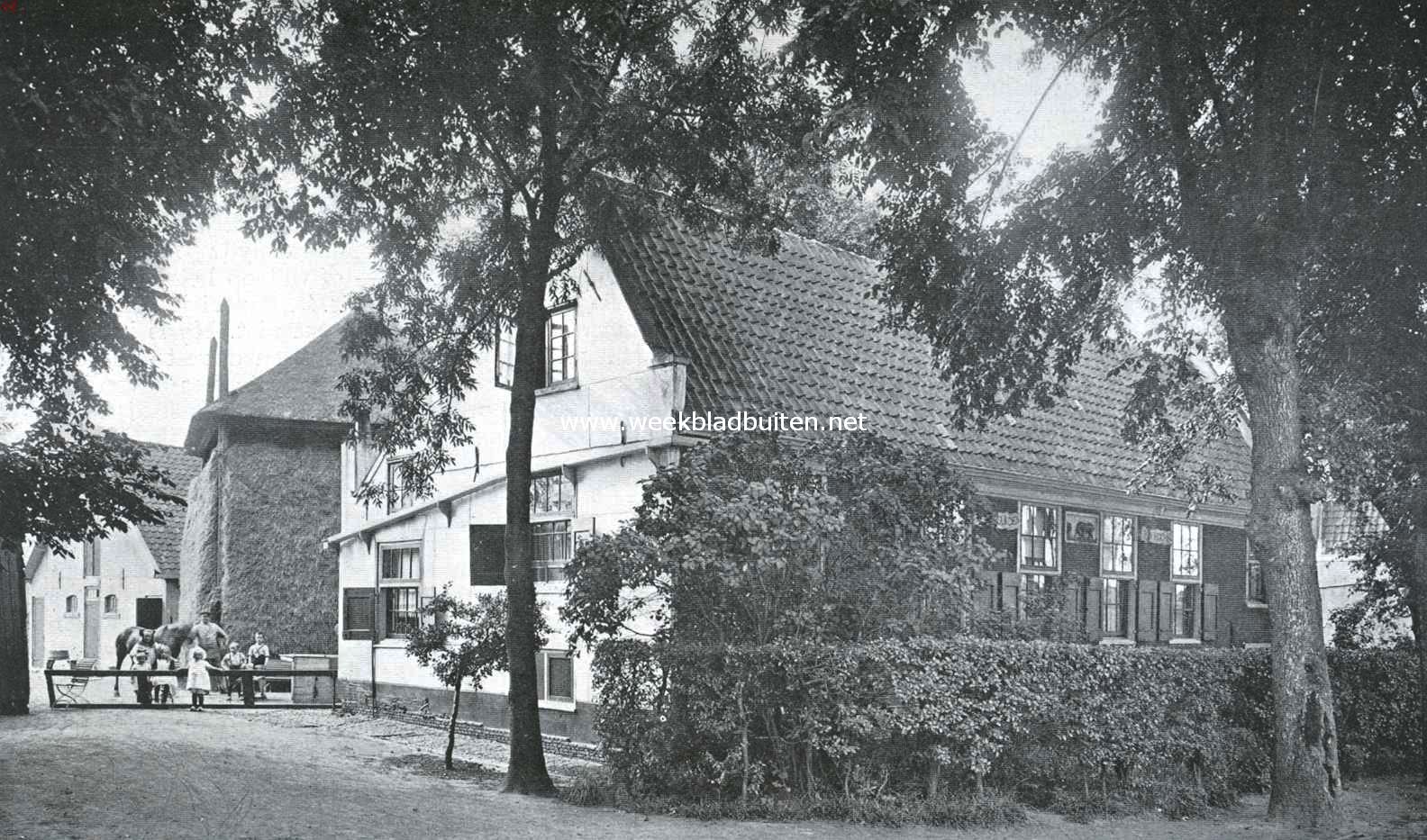 Een oud boerderijtje bij Nieuw-Amsterdam. De boerderij 