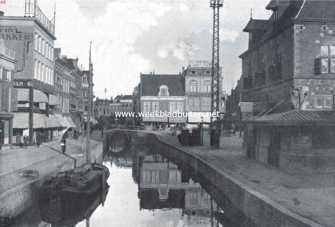 Leeuwarden bedreigd. Het einde van de Nieuwestad, gezien van de Lange Pijp af. In de verte het Nauw