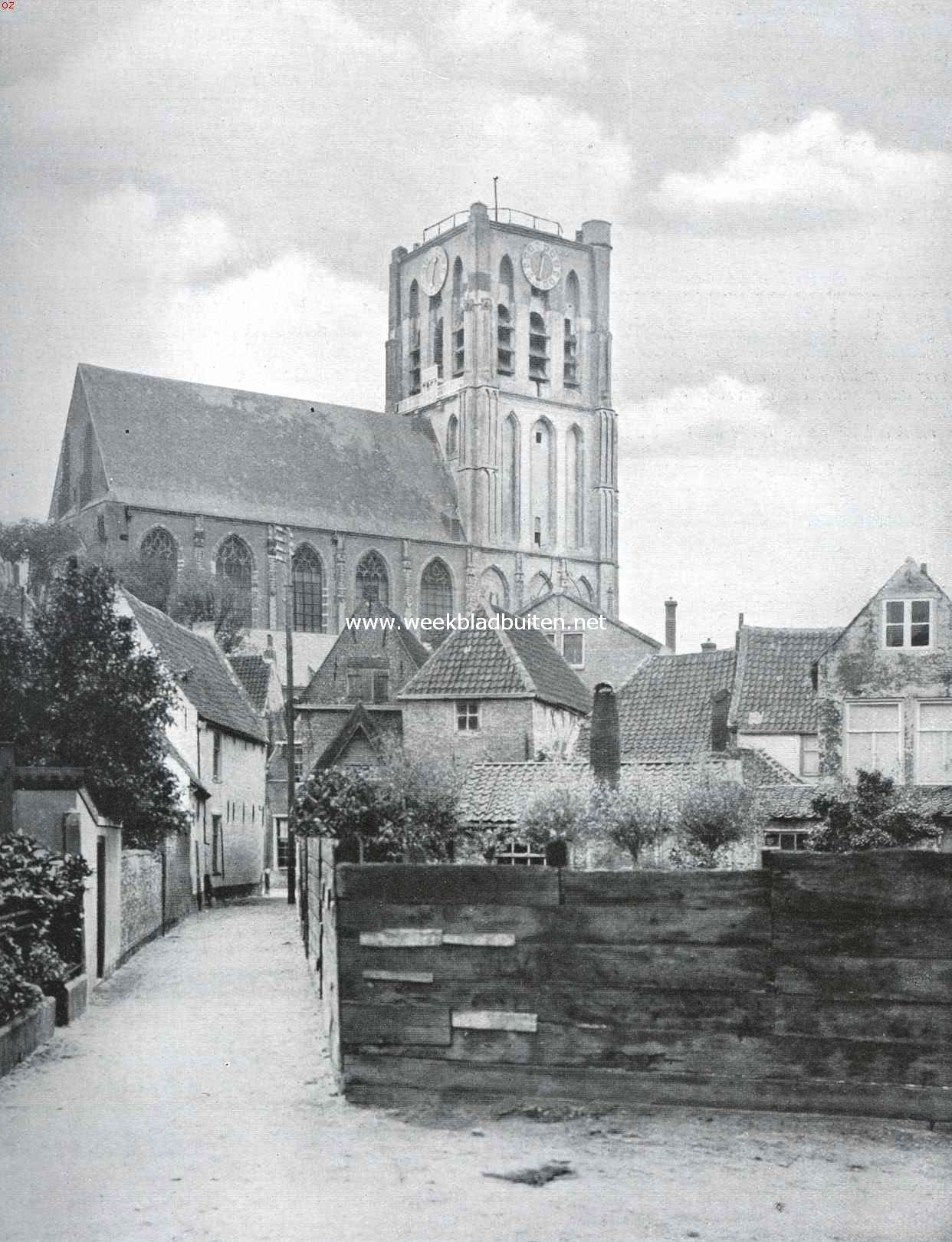 Gezicht op de St. Catharinakerk te Brielle