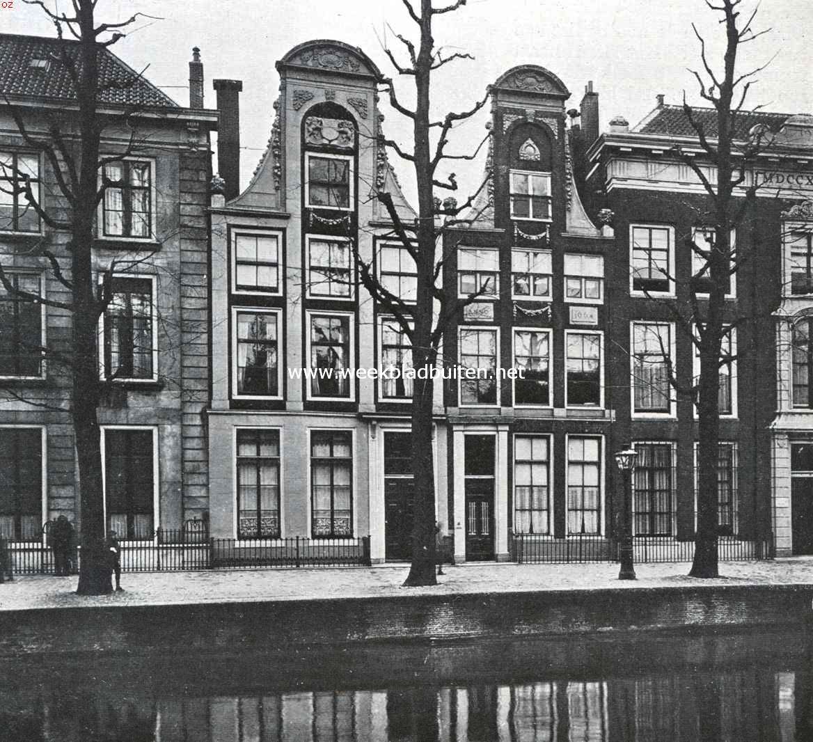 Gevels en gevelversieringen in de sleutelstad. Gevels aan het Rapenburg te Leiden