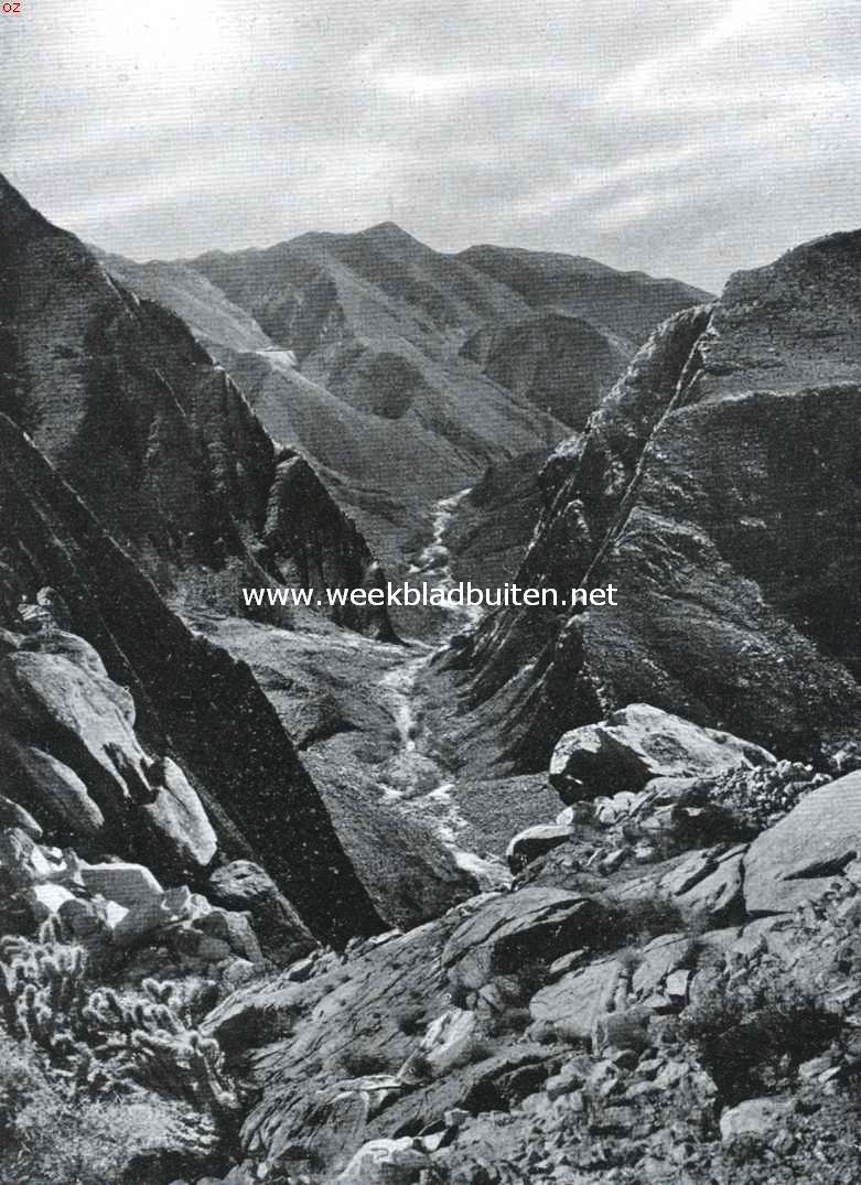 Carriso Gorge. Nog een afbeelding van de Carriso Gorge in Californi, die een goede voorstelling geeft van het woeste berglandschap