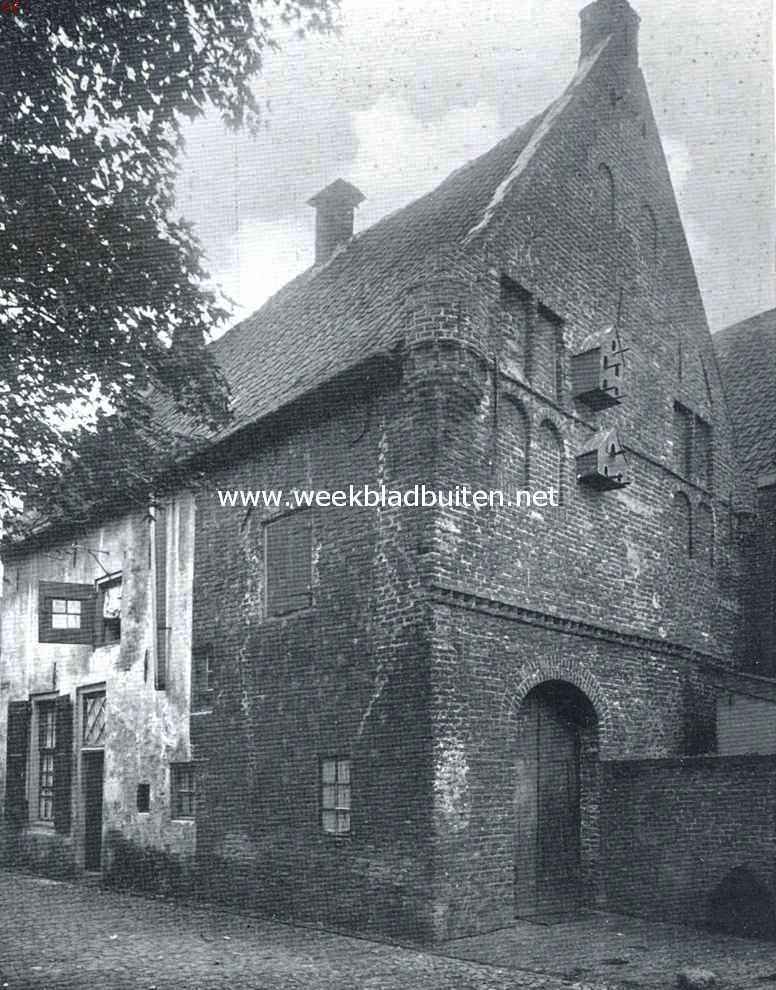 Het oude stadhuis te Elburg, aangekocht door de Vereeniging Hendrick de Keijser
