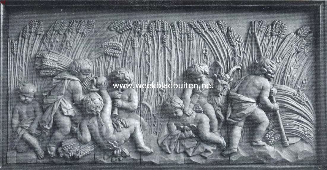 De Oud-Katholieke kerk aan den N. Binnenweg te Rotterdam. Relief in het altaar, voorstellende de korenoogst