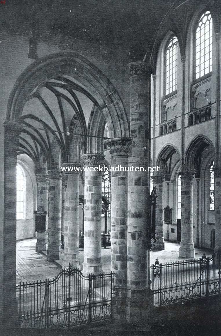 In de Groote of St. Jacobskerk te 's-Gravenhage. Het koor