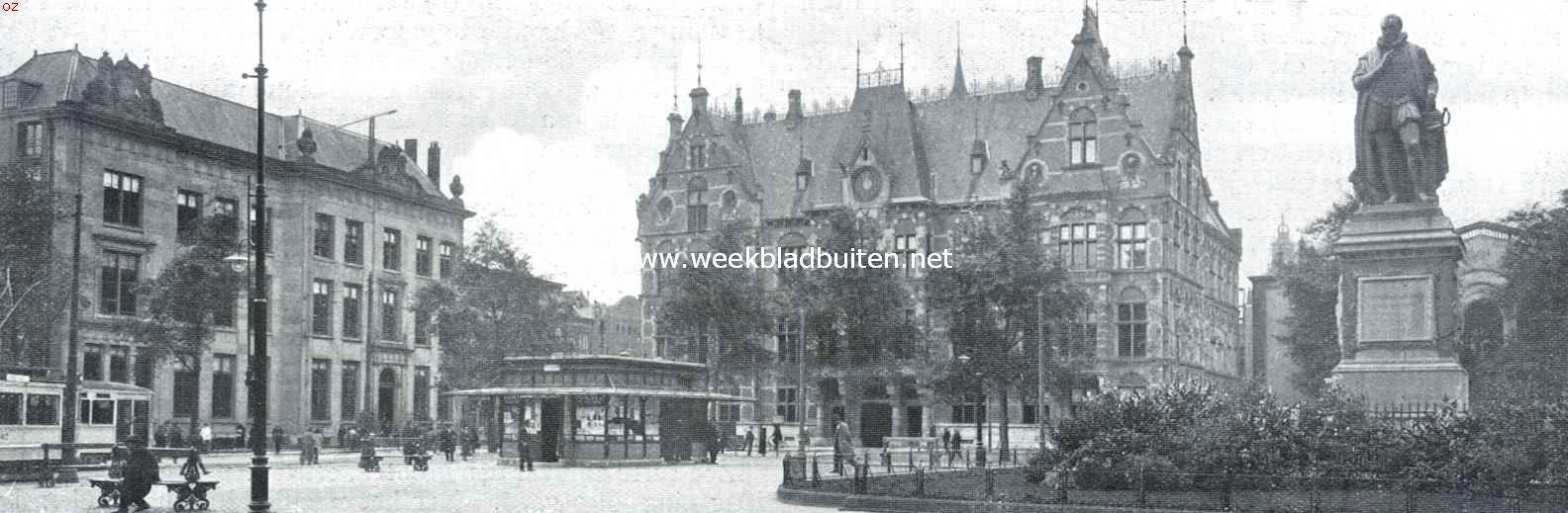 Het Plein, met de departementen van Oorlog en Justitie. Rechts het standbeeld van Willem den Zwijger