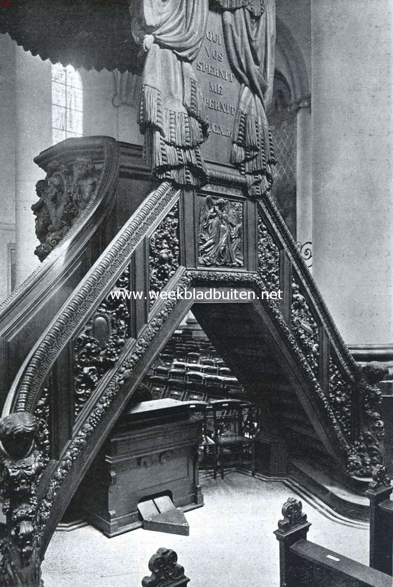 Achterzijde van den preekstoel in de St. Theresiakerk