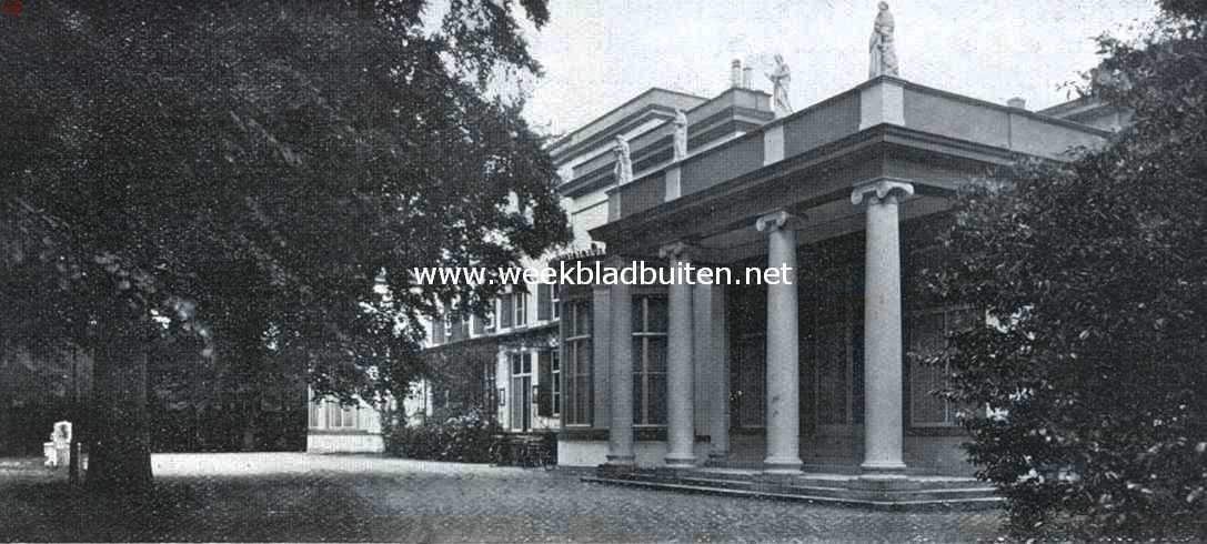 Het Huis de Paauw. De zuilengalerij van 1853