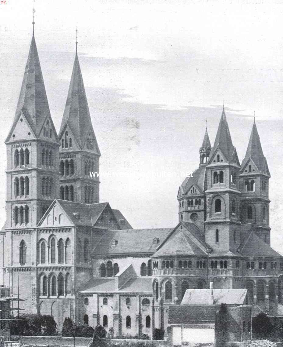 De Maria Munsterkerk te Roermond, gezien van het Zuid-oosten