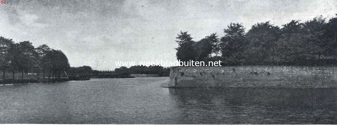 Naarden's vestingwerken. Gezicht van den Bedekten Weg op den Saillant van bastion Turfpoort
