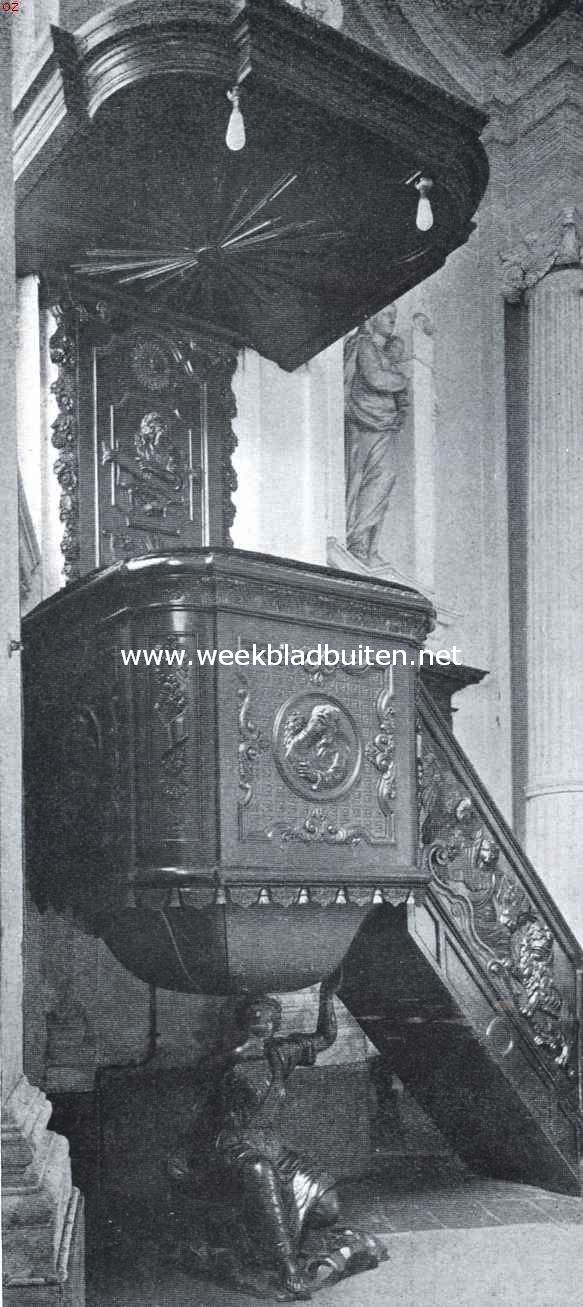 Preekstoel in de Oud-Katholieke Kerk te Delft