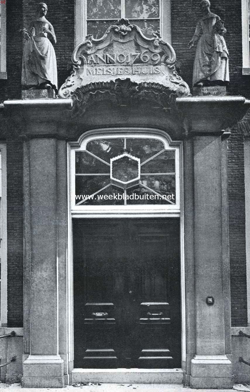 Deur van het Meisjeshuis te Delft