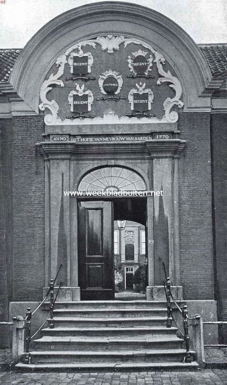 Ingang van het hofje van mevr. Van Aarden te Leerdam