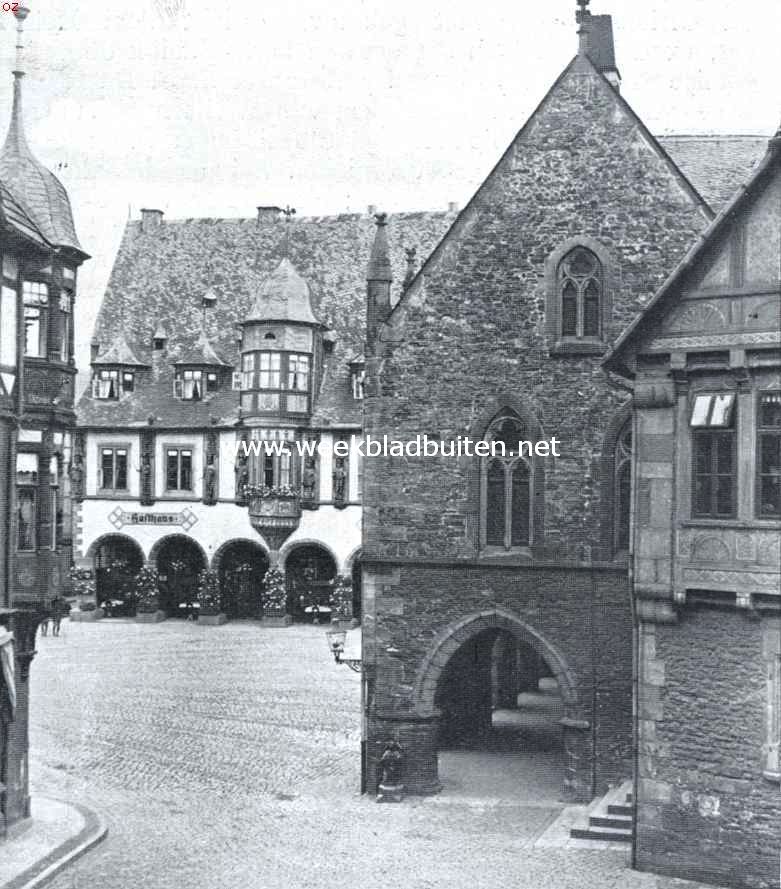 Goslar. Hoek bij het Marktplein en het raadhuis, met gezicht op Kaiserworth