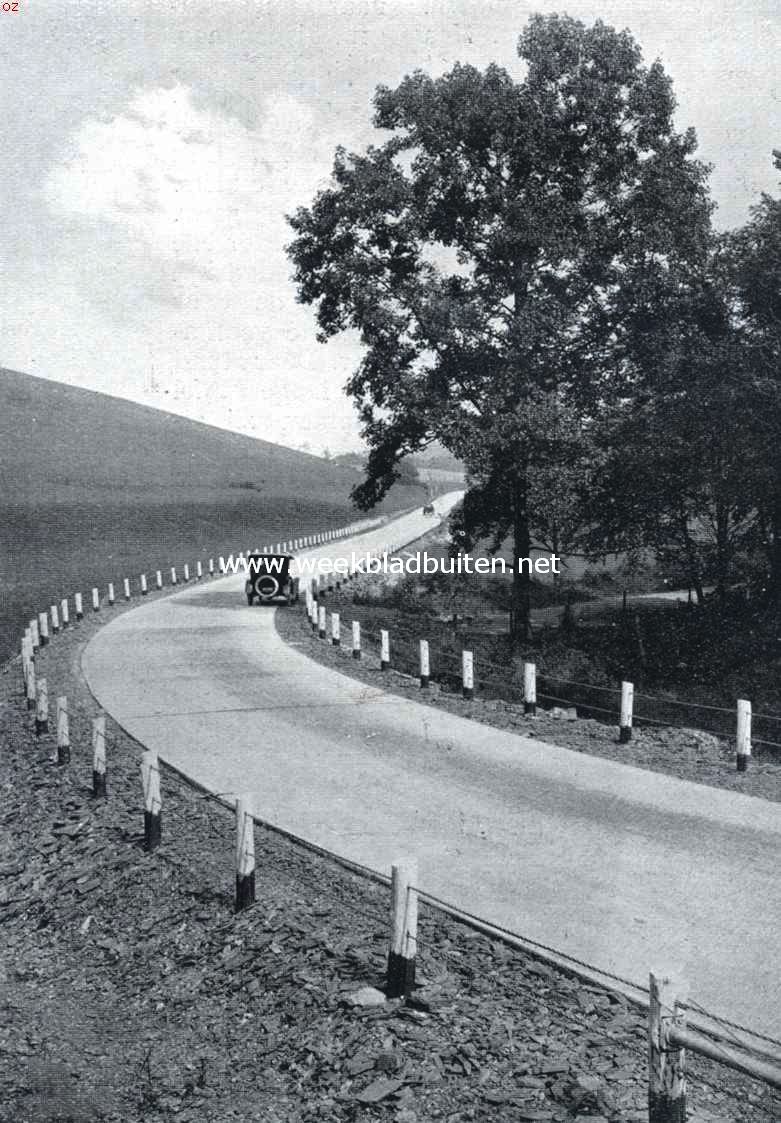Een ideale weg voor autobezitters. Betonweg in den staat Pennsylvani