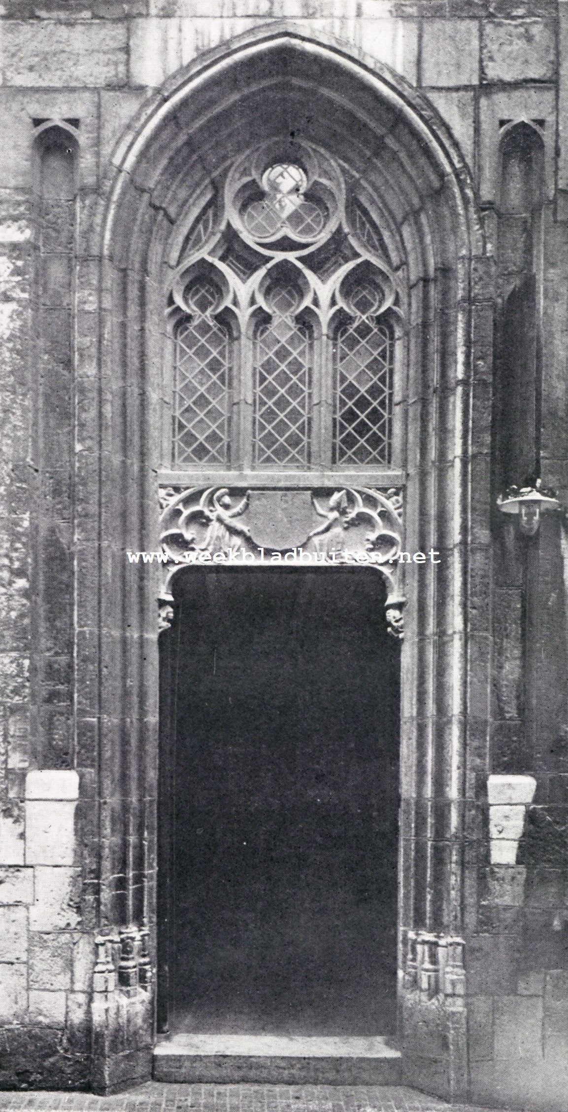 Oude Utrechtsche Huizen. Poort in het Huis Zoudenbalch te Utrecht