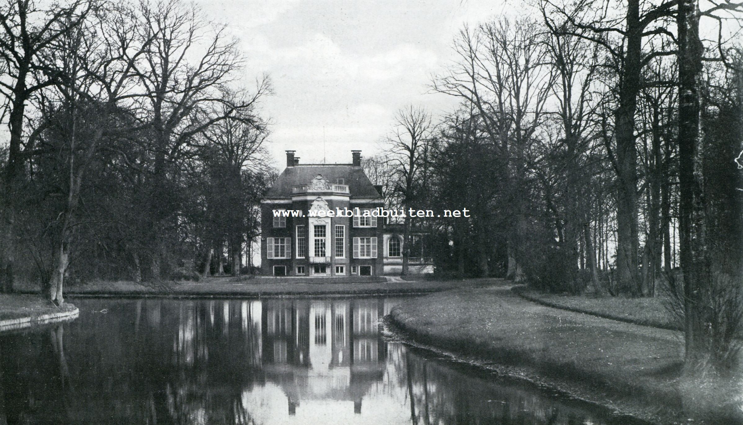 Vreedenhoff aan de Vecht. Gezicht uit het park van Vreedenhoff op de achterzijde van het huis