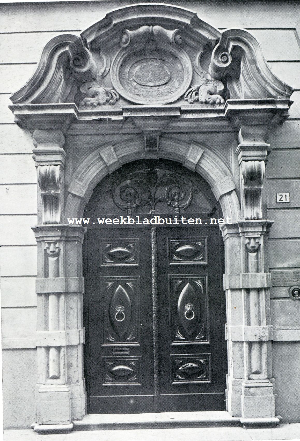 Poortje aan de Nieuwstraat te Breda