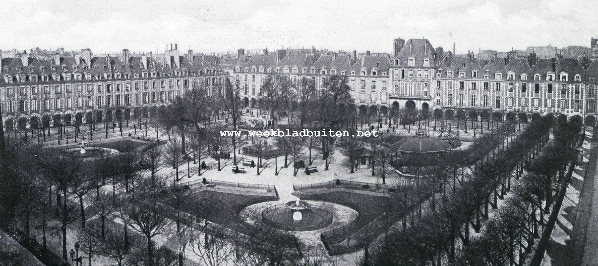 Le Marais en La Place des Vosges te Parijs. De Place des Vosges, vroeger Place Royale, te Parijs