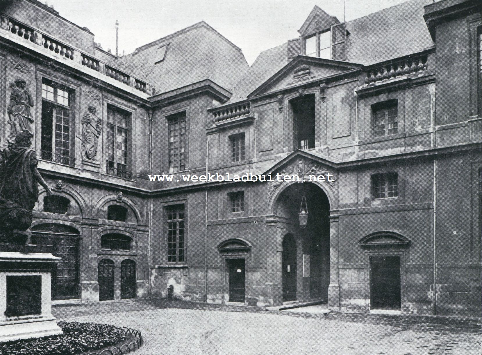Le Marais en La Place des Vosges te Parijs. Cour d'Honneur van het Htel de Svign (Muse Carnavalet) 1