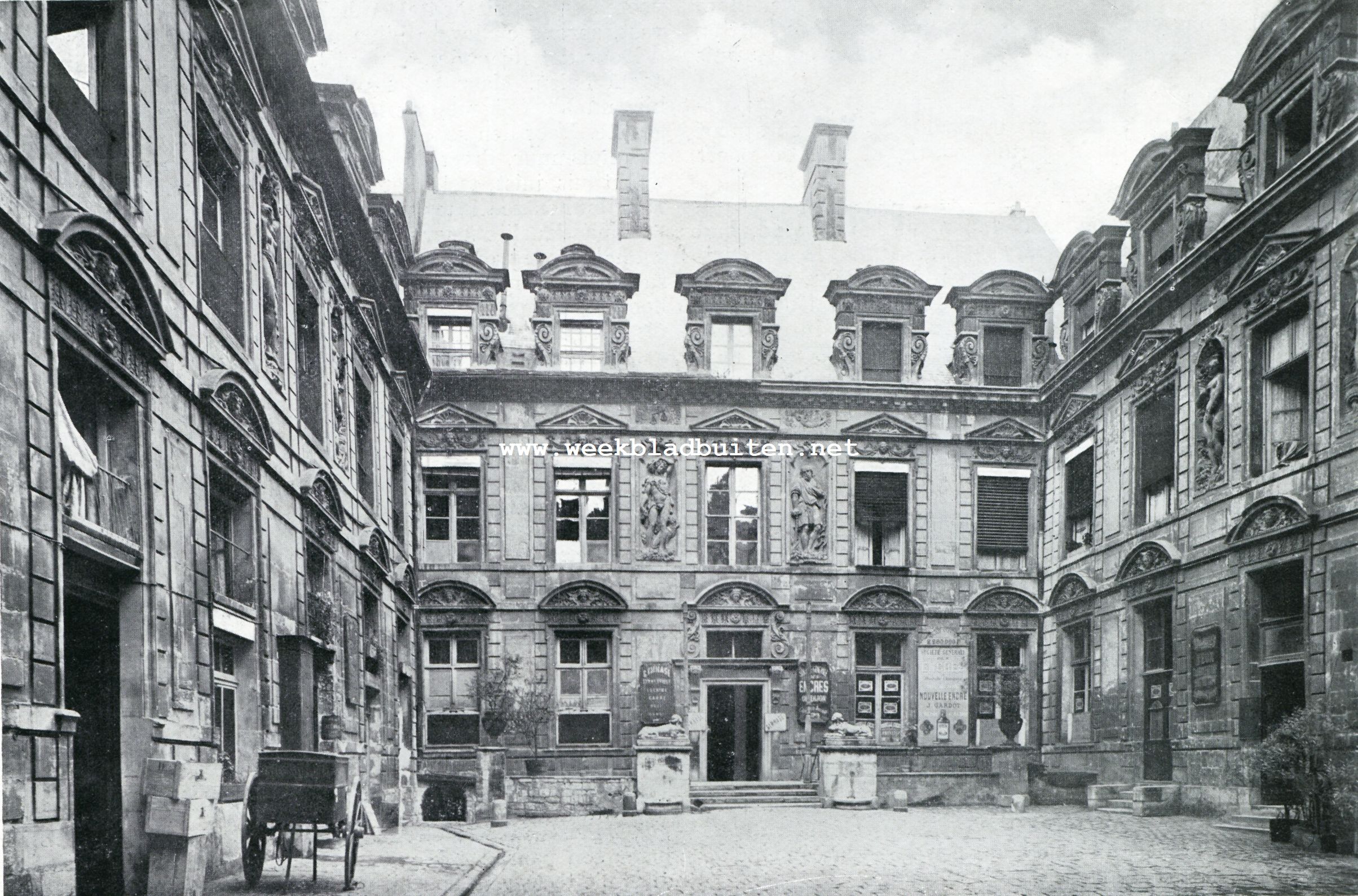 Le Marais en La Place des Vosges te Parijs. Binnenhof van het Htel de Sully