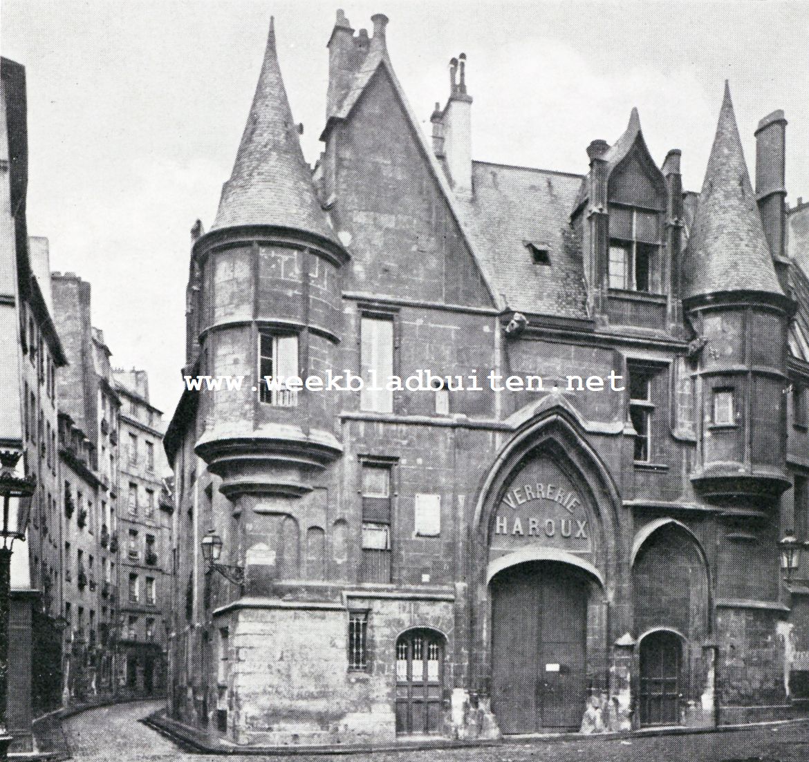 Le Marais en La Place des Vosges te Parijs. Het Htel de Sens