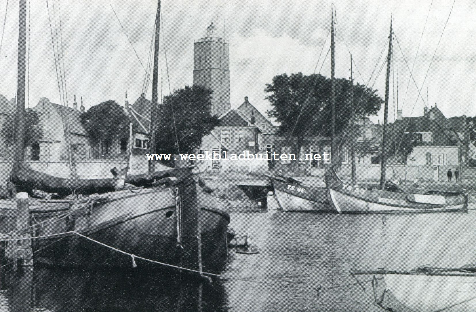 Onder den Brandaris. Panorama van West-Terschelling