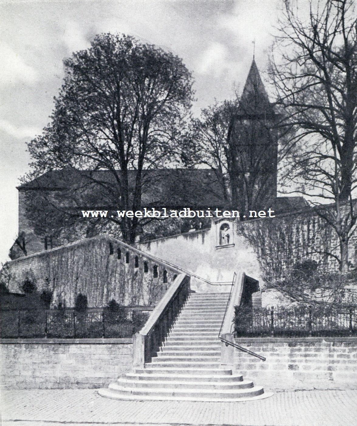 Het Sauerdal bij Echternach. Bij de oude parochiekerk te Echternach