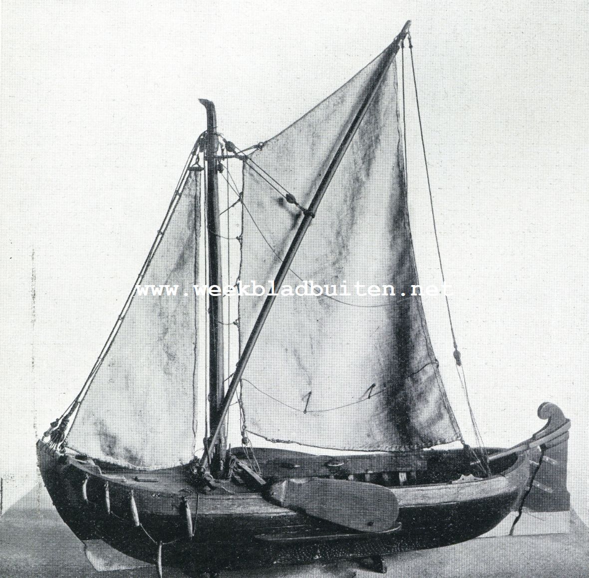 TOCHT-, WATERSCHUIT OF DRIJVER ( 1700). Model in het Scheepvaartmuseum te Amsterdam