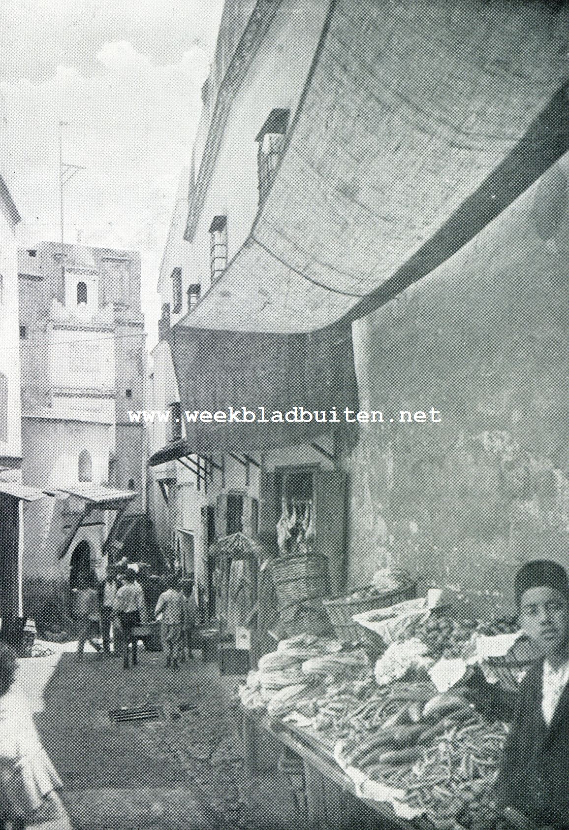 ALGIERS. STRAAT IN DE KASBAH