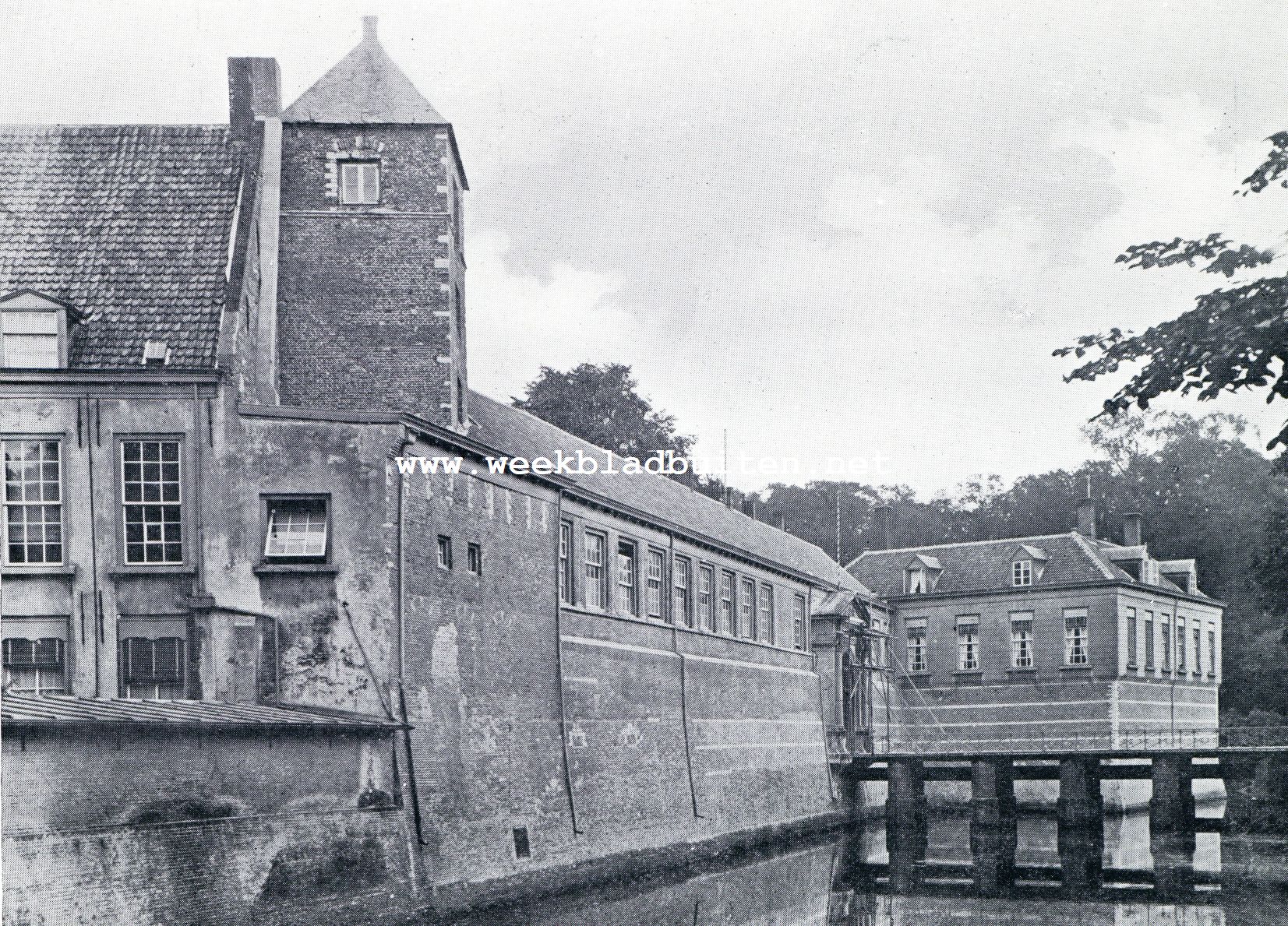 Bij het eeuwfeest van de Koninklijke Militaire Academie. Voorgevel van de Koninklijke Militaire Academie te Breda