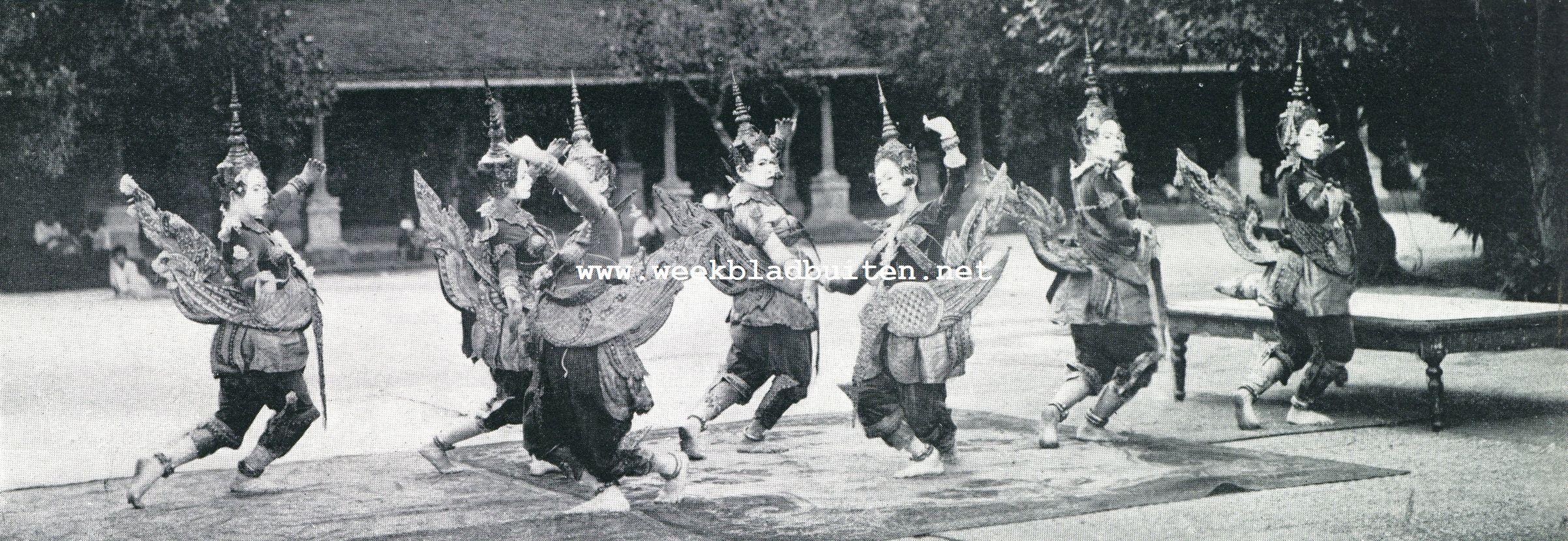 DANSERESSEN VAN SIAM EN CAMBODJA. DANSSPEL TE PNOM PENH (CAMBODJA)