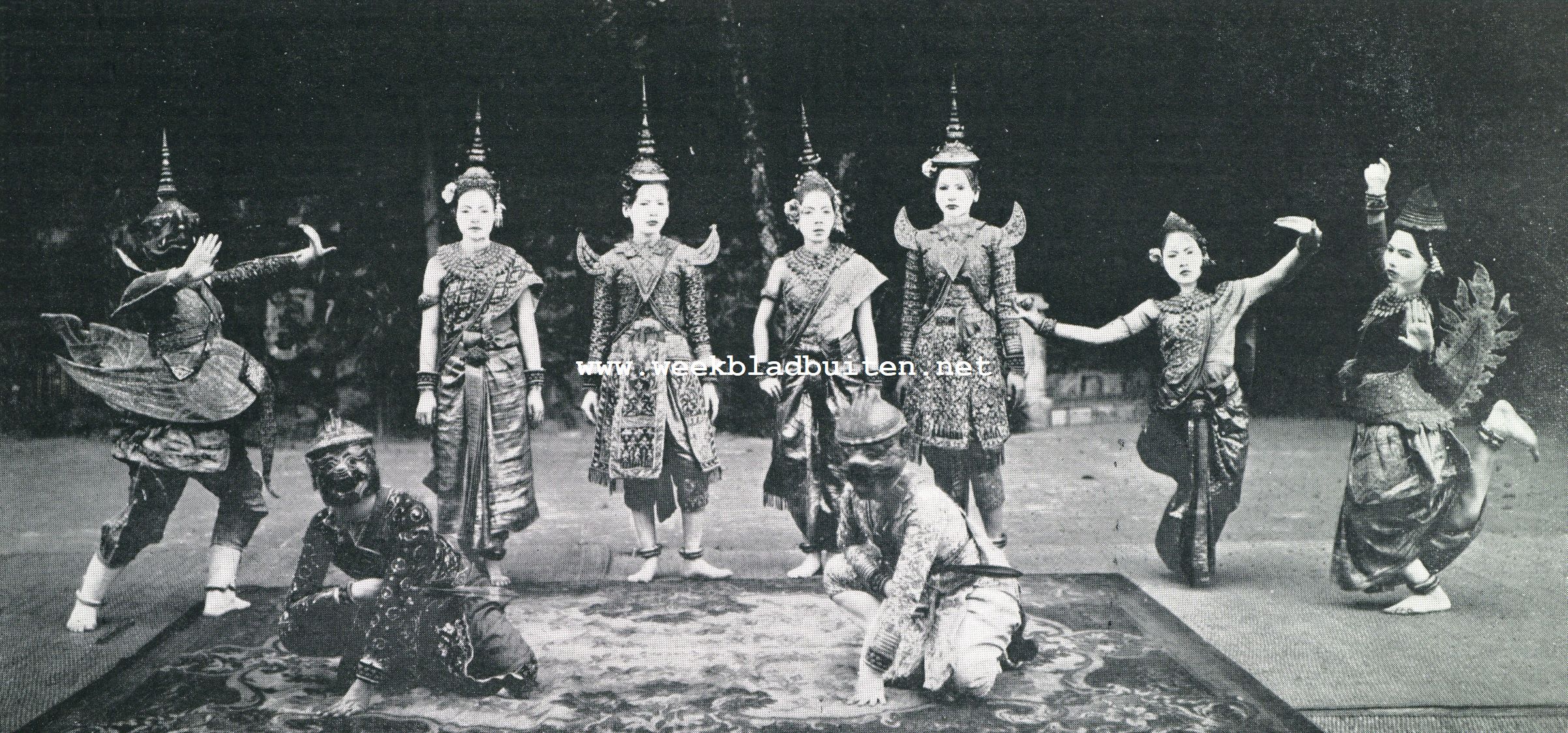 DANSERESSEN VAN SIAM EN CAMBODJA. DANSERS EN DANSERESSEN TE PNOM PENH