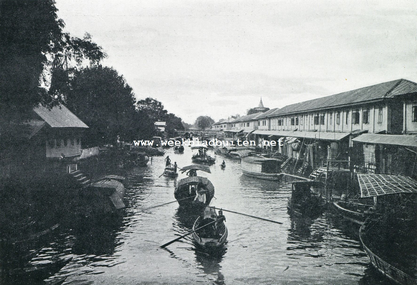 KANGKOK. TYPISCHE BANGKOKSCHE KLONG
