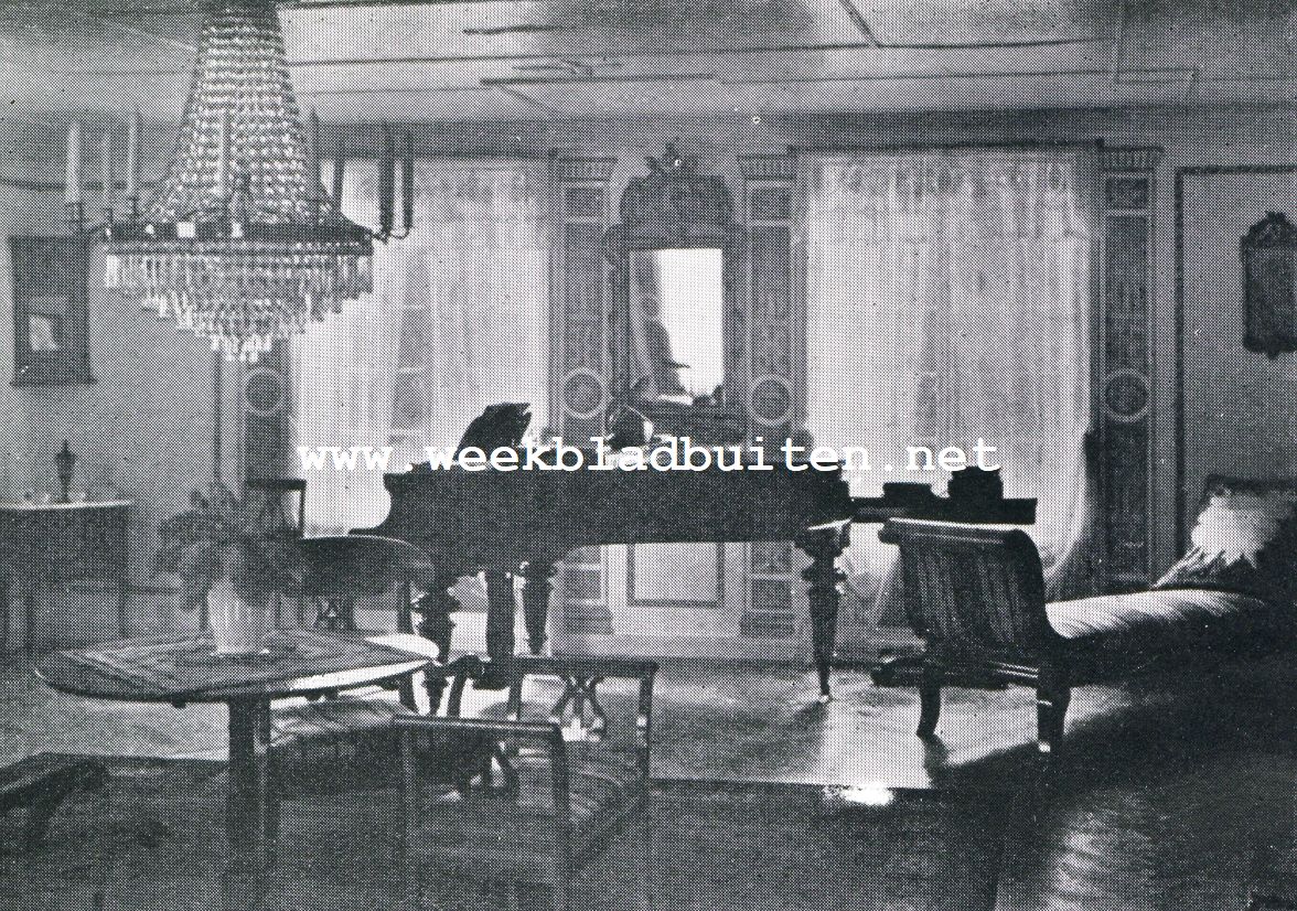 In de zitkamer van Selma Lagerhof