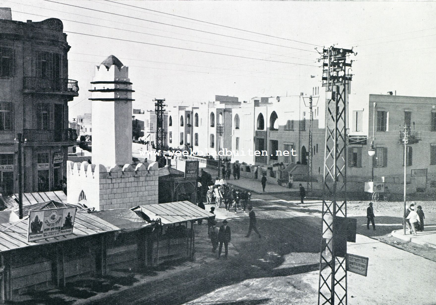 Allenby Road te Tel-Aviv, thans de mooiste hoofdstraat der stad, die naar de zee leidt