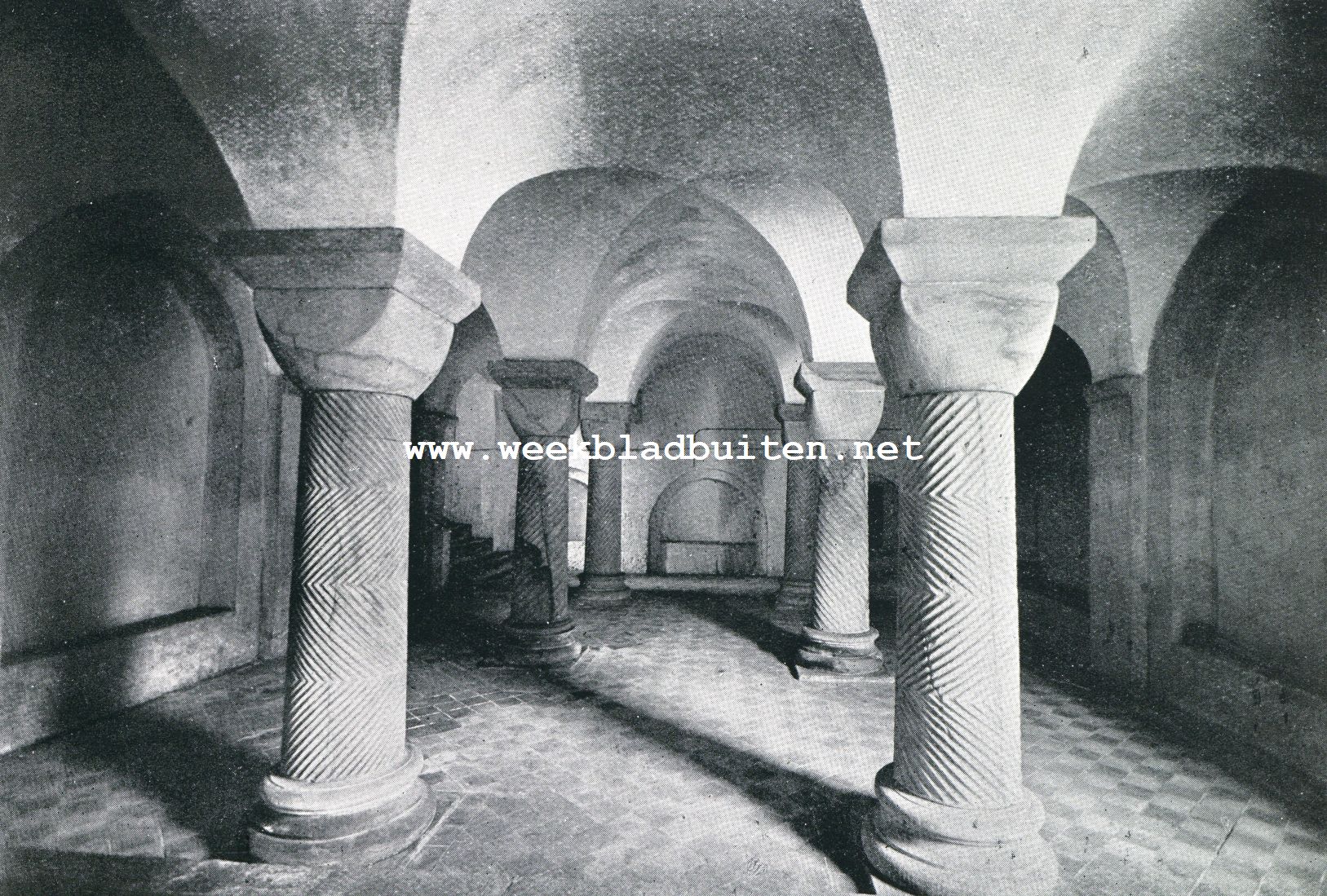 De oude Utrechtsche kerken. Krocht onder het Hoogkoor der Sint-Pieterskerk