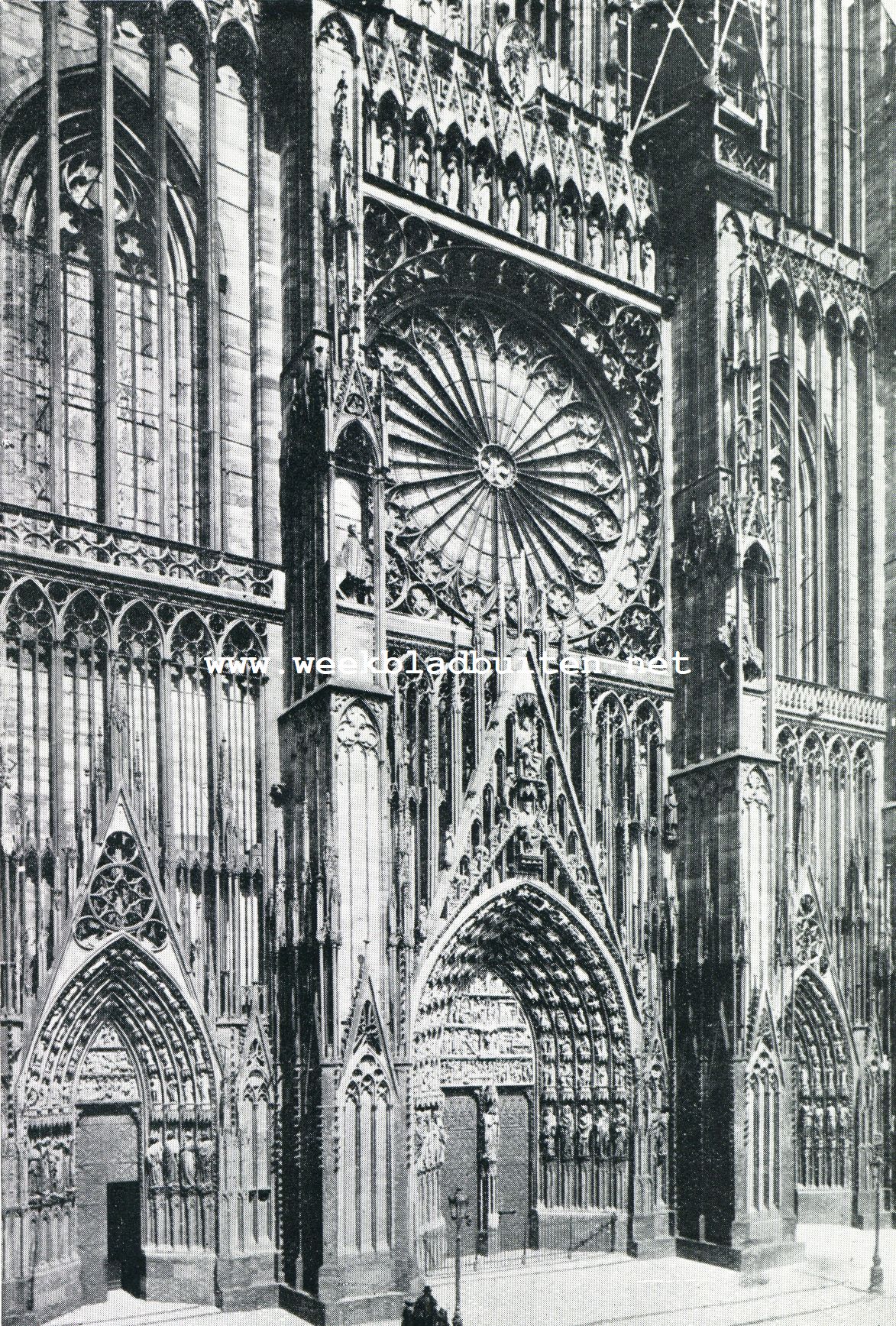 Straatsburg. De voorgevel van de kathedraal