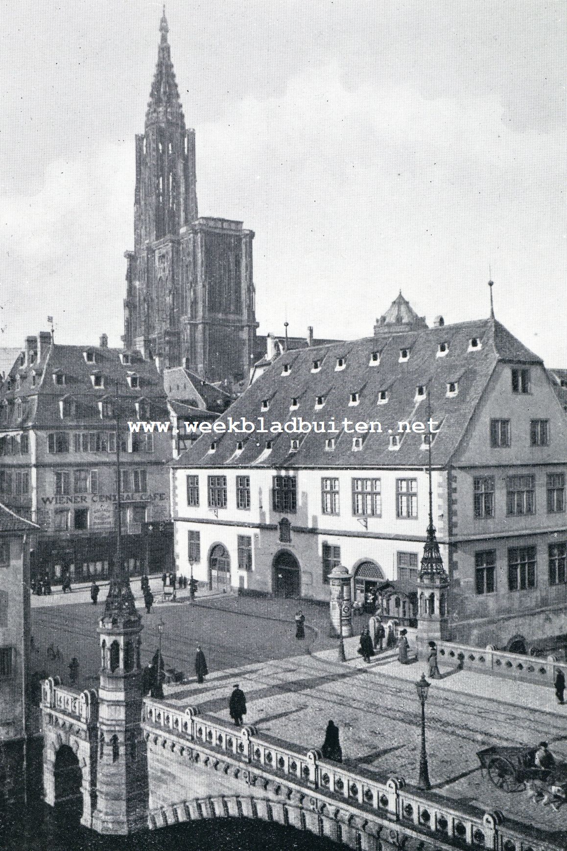 Straatsburg. De Pont du Corbeau met museum