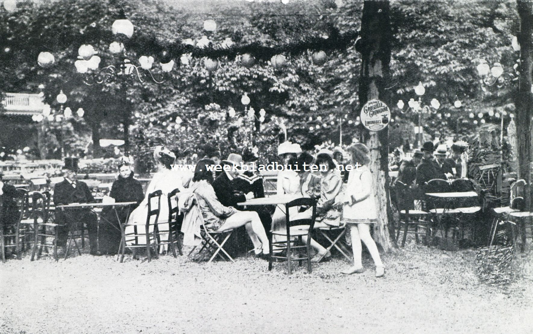 In den Tivolituin tijdens de Lustrumfeesten van 1901, bij den intocht van Jeanne d'Arc