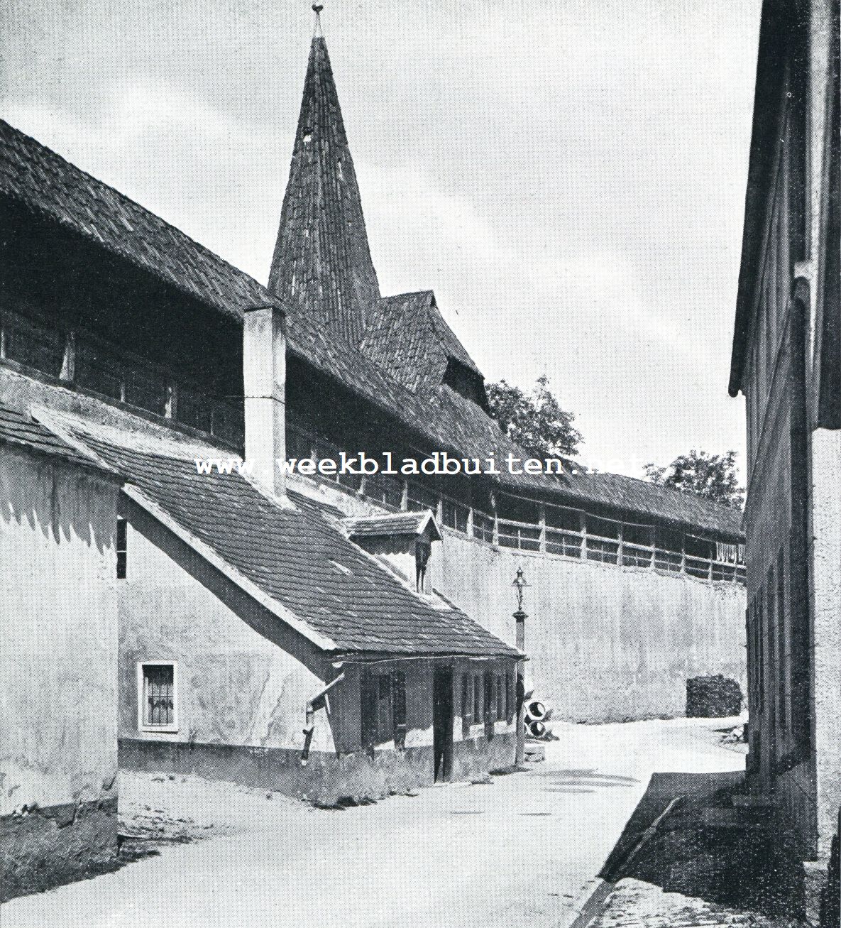  Een fragment van den vestingmuur te Nrdlingen
